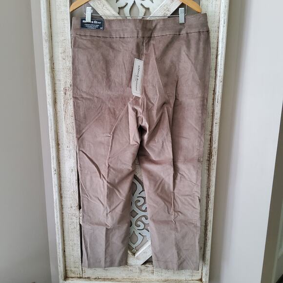 Alfred Dunner Womens Petite Telluride Modern Corduroy Faux Fly Pocket Pants Fawn - Picture 7 of 7